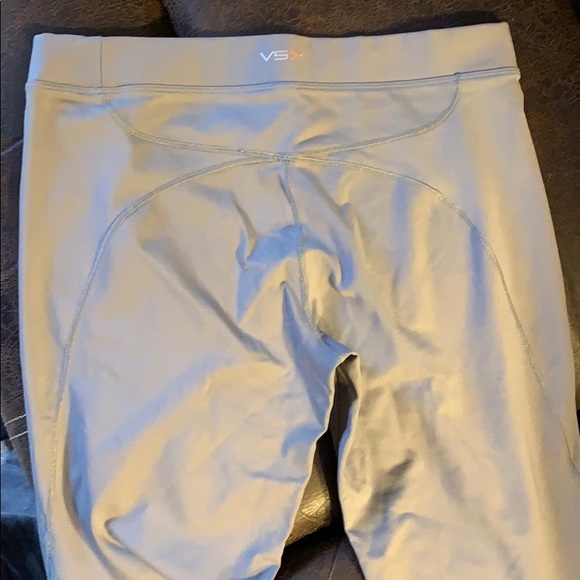 Victoria Secret vsx workout - Picture 4 of 6